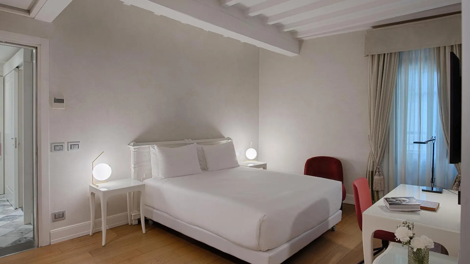 Hotel Nh Collection Firenze Porta Rossa 5*, Florencja Włochy
