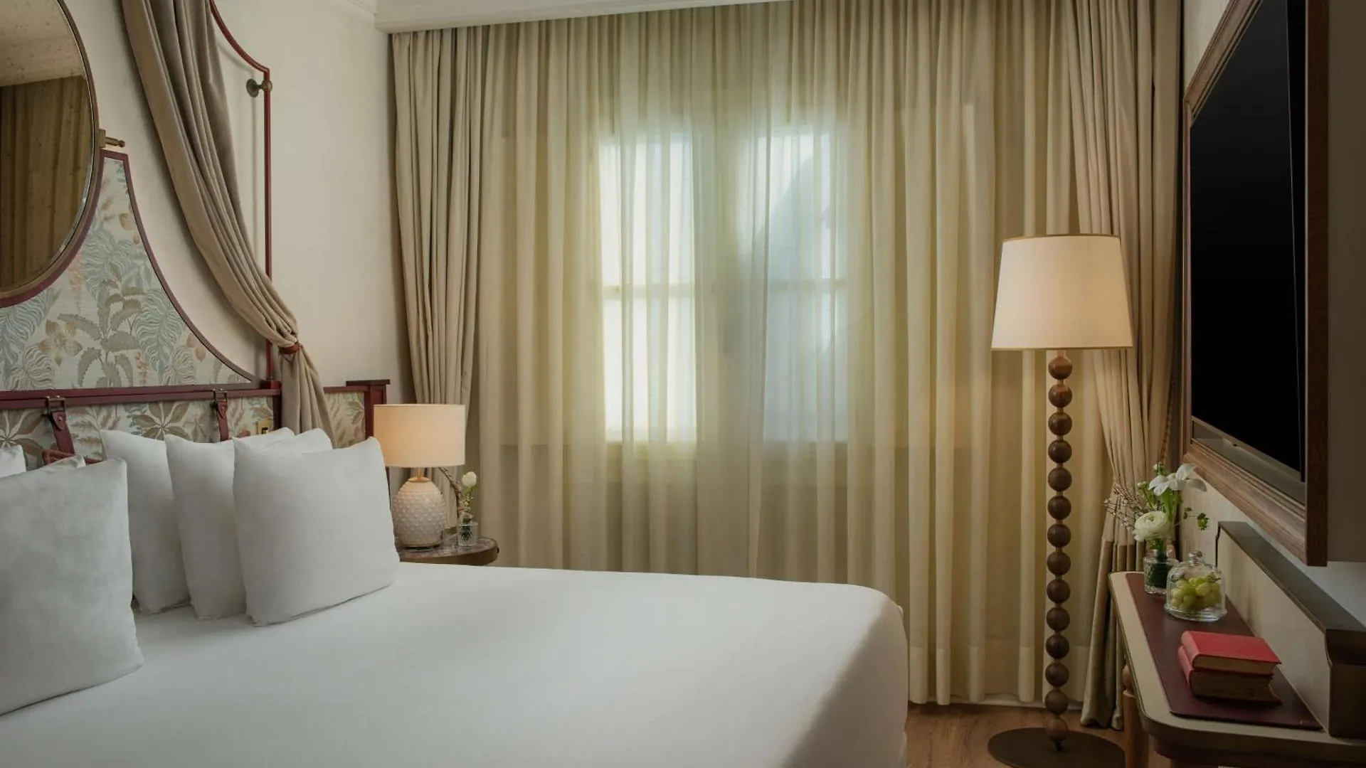 Hotel Nh Collection Firenze Porta Rossa 5*, Florencia